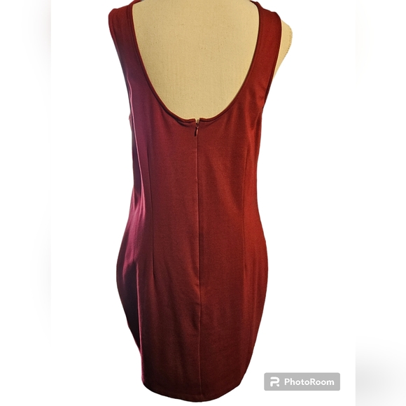Guess womens XL mini dress NWOT. Maroon lace up front and back zipper. - Picture 5 of 12